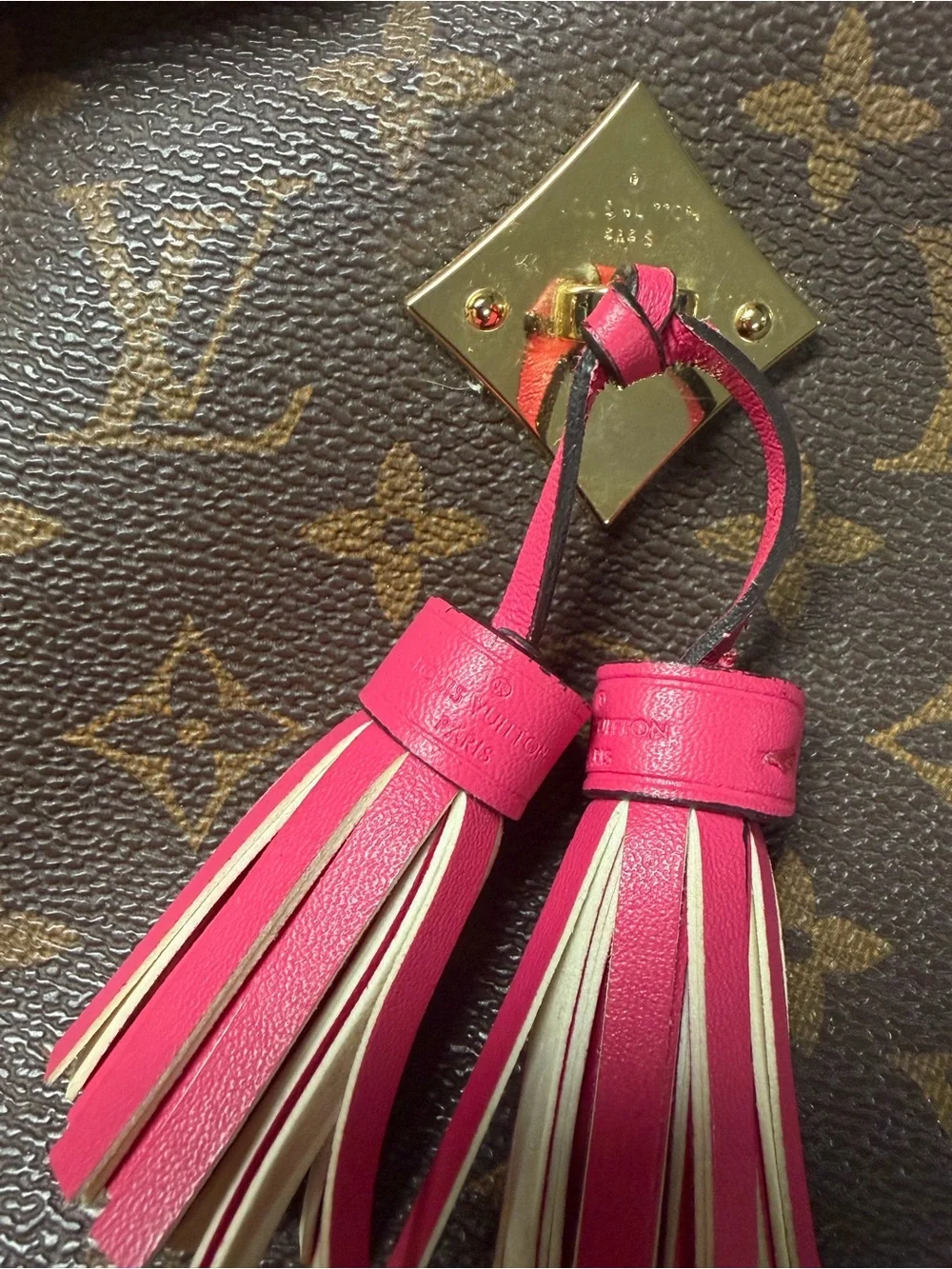 Louis Vuitton Saintonge Monogram Canvas Crossbody Shoulder Bag Pink Tassels